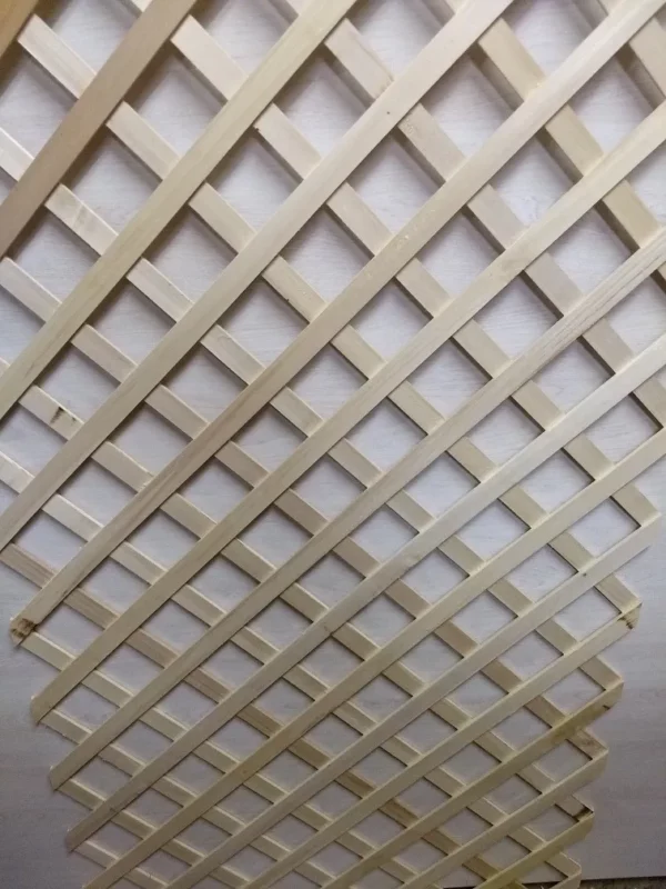 Panel Enrejado Madera Álamo 0,71 X 1,84 (separación 6cmx6cm)